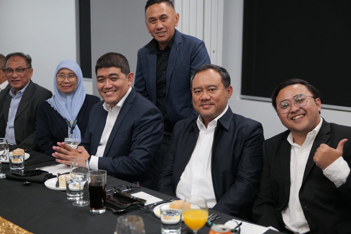 Official dinner 6